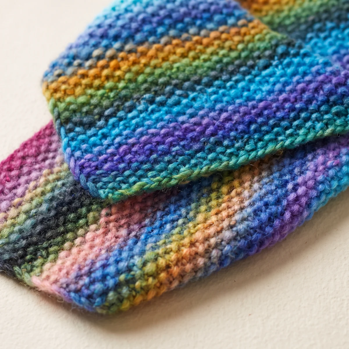 Klappschal Regenbogen, Muster & Rand